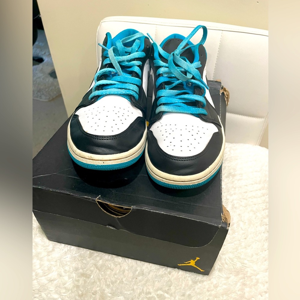 (Sold)Air jordan 1 retro low